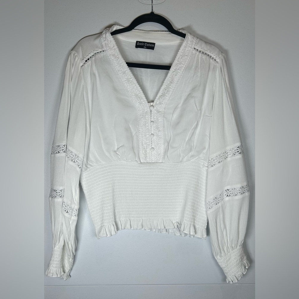 Scarlet Darkness White Lace Long Sleeve Blouse. Size 2X